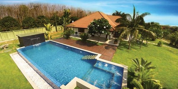 Pool and tropical retreat